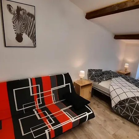 3 Pieces Chambre+cuisine+sdb Centre *