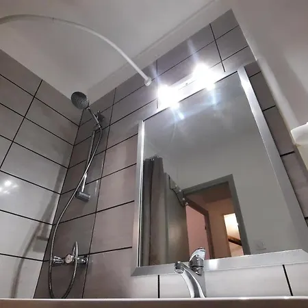 Apartment 3 Pieces Chambre+cuisine+sdb Centre Privas
