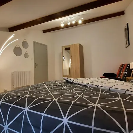3 Pieces Chambre+cuisine+sdb Centre *